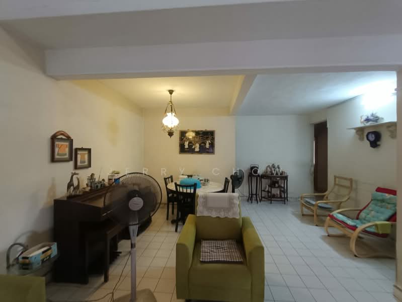 Terraced House for Sale in Usj 2 (Subang Jaya) - Jerry Chow - Living Room - PropertyGuru.com.my