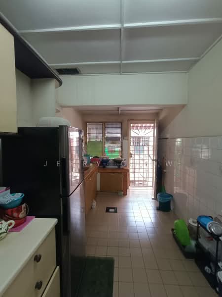 Terraced House for Sale in Usj 2 (Subang Jaya) - Jerry Chow - Kitchen - PropertyGuru.com.my
