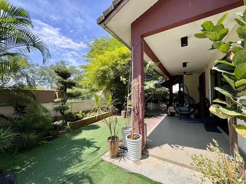 Semi-Detached House for Sale in Johor Bahru (Johor) - Tuxton Phiong - Exterior - PropertyGuru.com.my