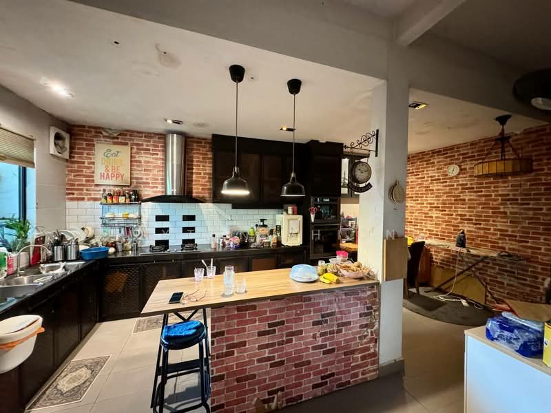 Semi-Detached House for Sale in Johor Bahru (Johor) - Tuxton Phiong - Kitchen - PropertyGuru.com.my