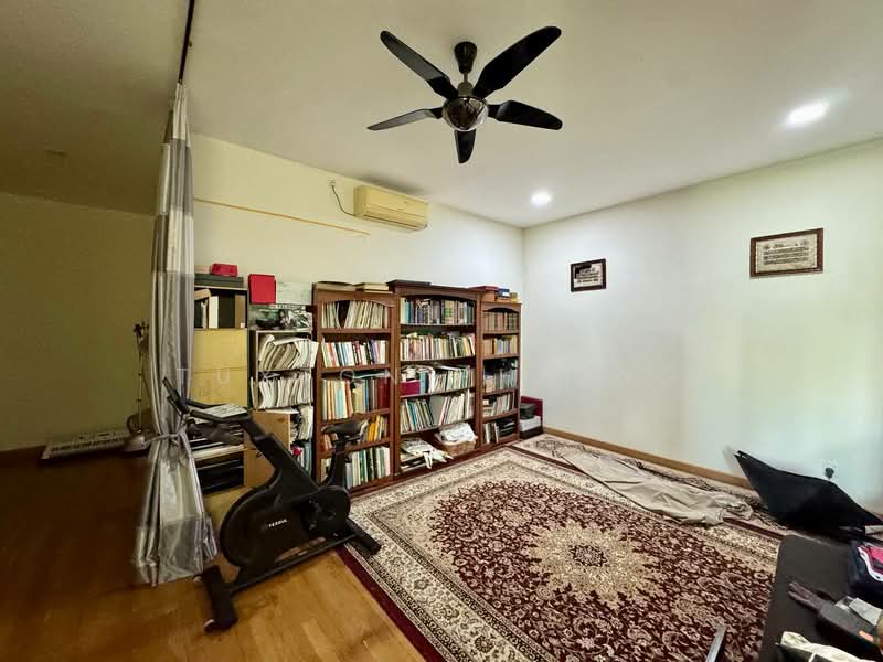 Semi-Detached House for Sale in Johor Bahru (Johor) - Tuxton Phiong - Study - PropertyGuru.com.my