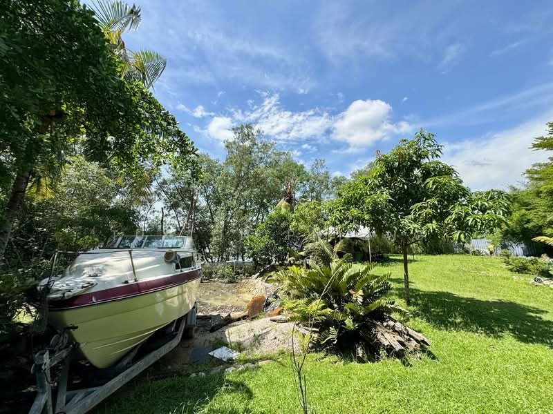 Semi-Detached House for Sale in Johor Bahru (Johor) - Tuxton Phiong - Exterior - PropertyGuru.com.my