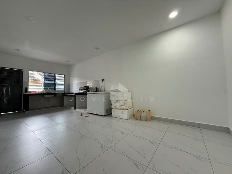 Rumah Teres 1 Tingkat untuk Dijual di Taman Gembira (Tampoi) - Jovel Lim - Kitchen - PropertyGuru.com.my