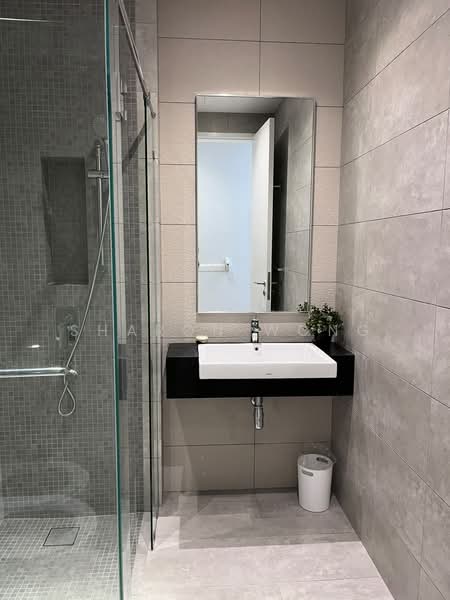 Kediaman Servis untuk Disewa di The Sentral Suites - Sharon Wong - Bathroom - PropertyGuru.com.my