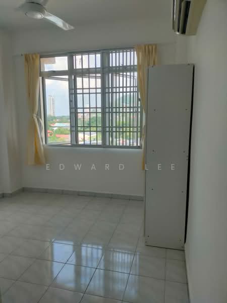 Kondominium untuk Dijual di Azuria Condominium - Edward Lee - Interior - PropertyGuru.com.my