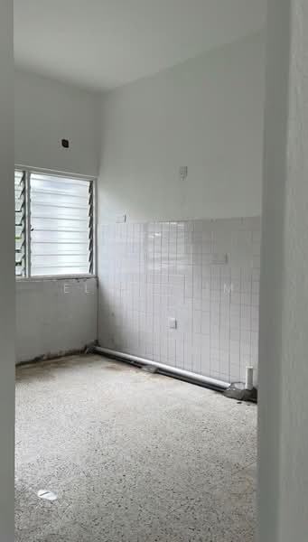 Semi-Detached House for Rent in Tanjung Bungah (Penang) - Elvis Lim - Kitchen - PropertyGuru.com.my