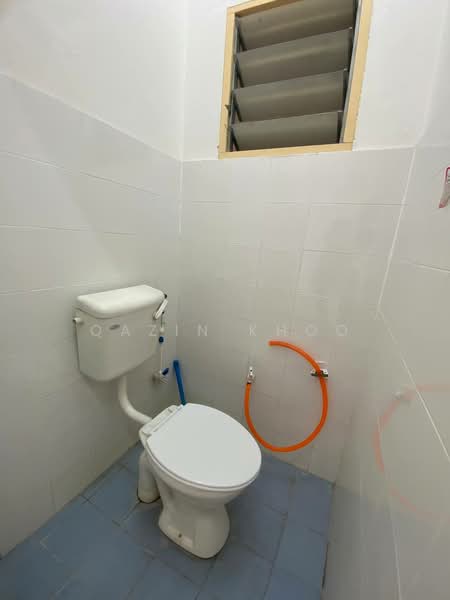 1-storey Terraced House for Sale in Bandar Seri Botani (Ipoh) - Qazin Khoo - Bathroom - PropertyGuru.com.my