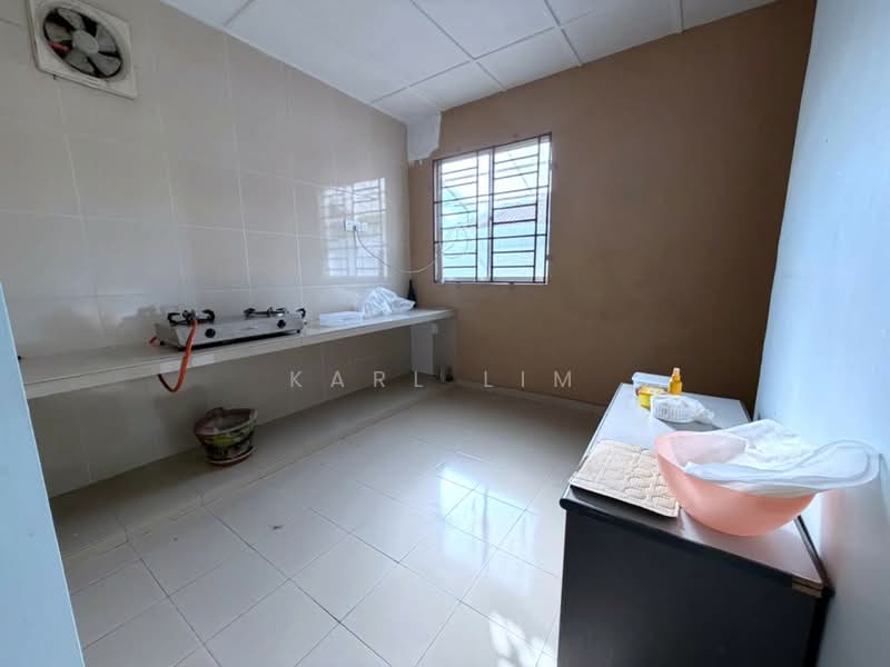 Rumah Teres 1-Tingkat untuk Dijual di Taman Pelangi Indah (Ulu Tiram) - Karl Lim - Kitchen - PropertyGuru.com.my