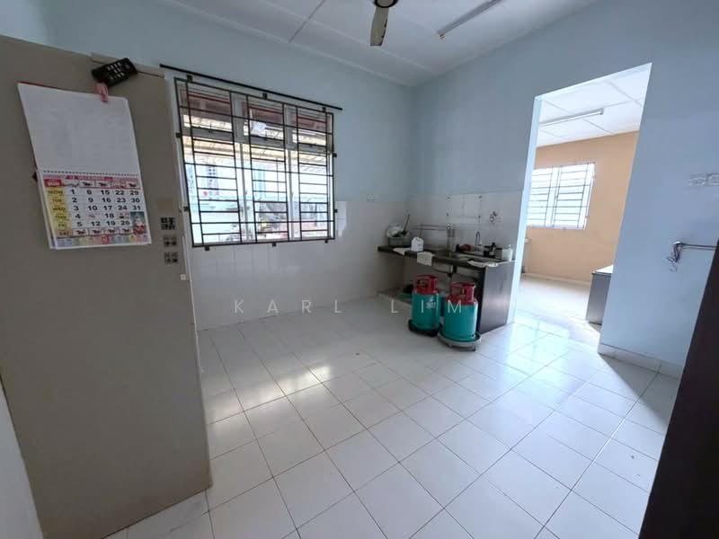 Rumah Teres 1-Tingkat untuk Dijual di Taman Pelangi Indah (Ulu Tiram) - Karl Lim - Kitchen - PropertyGuru.com.my