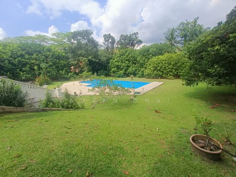 Rumah Banglo untuk Dijual di Leisure Farm (Gelang Patah) - Lauren Chai - Pool - PropertyGuru.com.my