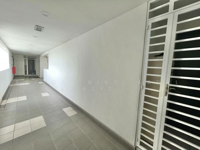 Service Residence for Sale at Metia Residence - Rafedah Binti Abdul Aziz - Corridor - PropertyGuru.com.my
