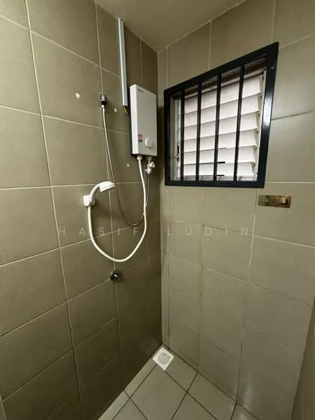 Apartment for Rent at Selangorku Pr1ma Lakefront Homes - Hasif Ludin - Bathroom - PropertyGuru.com.my