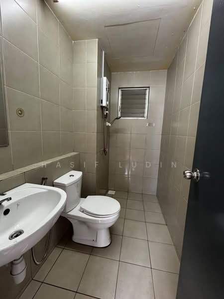 Apartment for Rent at Selangorku Pr1ma Lakefront Homes - Hasif Ludin - Bathroom - PropertyGuru.com.my