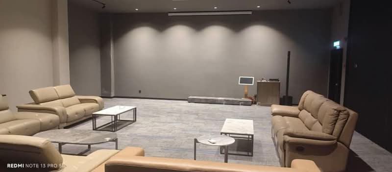 Kilang untuk Dijual di Balakong (Selangor) - David Lee - Living Room - PropertyGuru.com.my