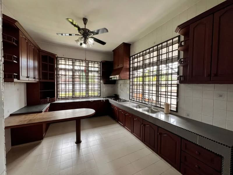 Bungalow for Sale in Taman Perling (Perling) - Tuxton Phiong - Kitchen - PropertyGuru.com.my