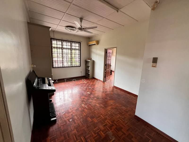 Bungalow for Sale in Taman Perling (Perling) - Tuxton Phiong - Living Room - PropertyGuru.com.my