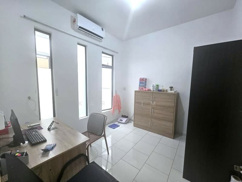 Rumah Teres 1-Tingkat untuk Dijual di Setia Eco Gardens (Gelang Patah) - Karl Lim - Study - PropertyGuru.com.my