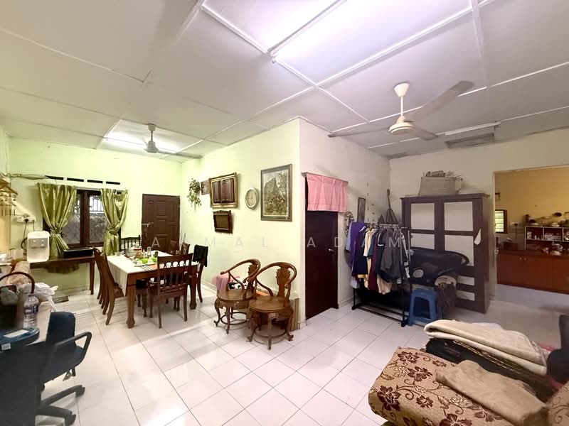 Bungalow for Sale in Kampung Cheras Baru (Ampang) - Akmal Adam - Dining Room - PropertyGuru.com.my