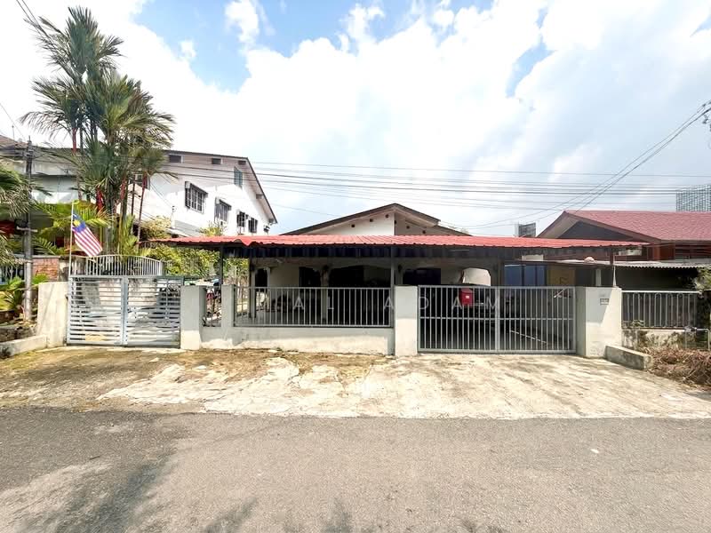Bungalow for Sale in Kampung Cheras Baru (Ampang) - Akmal Adam - Exterior - PropertyGuru.com.my