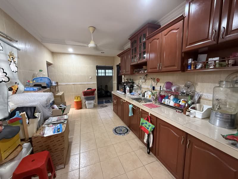 2-storey Terraced House for Sale in Taman Teluk Pulai (Klang) - Kelly Teo - Kitchen - PropertyGuru.com.my