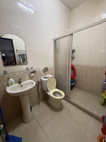 2-storey Terraced House for Sale in Taman Teluk Pulai (Klang) - Kelly Teo - Bathroom - PropertyGuru.com.my