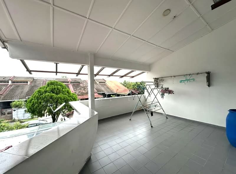 2-storey Terraced House for Sale in Taman Perling (Perling) - Karl Lim - Balcony - PropertyGuru.com.my