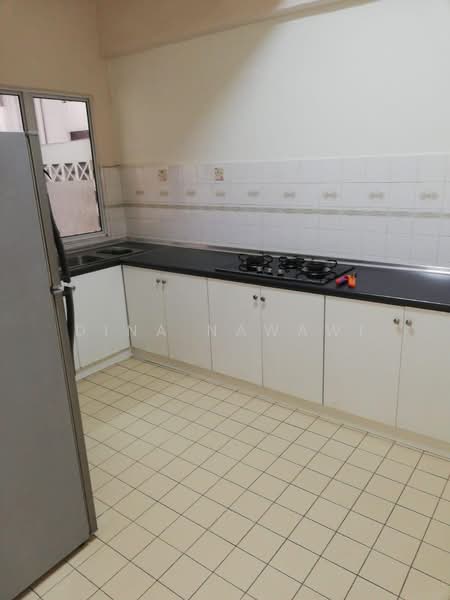 Kondominium untuk Dijual di Sri TTDI - Dina Nawawi - Kitchen - PropertyGuru.com.my