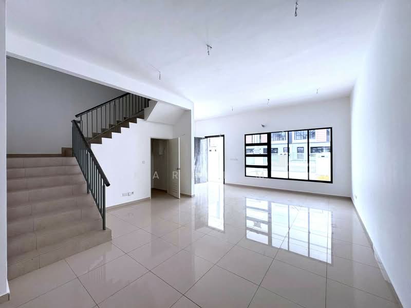 Rumah Teres 2-Tingkat untuk Dijual di Taman Desa Tebrau (Tebrau) - Karl Lim - Living Room - PropertyGuru.com.my
