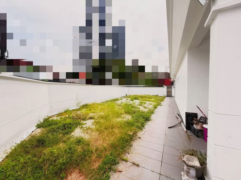 1-storey Terraced House for Sale in Taman Molek (Johor Bahru) - Stella Chia - Exterior - PropertyGuru.com.my