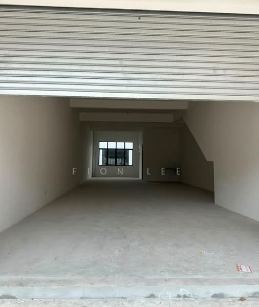 Shop for Rent in Pekan Nenas (Johor) - Fion Lee - Interior - PropertyGuru.com.my