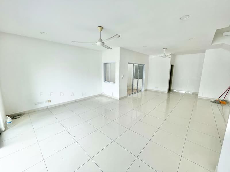Rumah Teres untuk Dijual di Semenyih (Selangor) - Rafedah Binti Abdul Aziz - Living Room - PropertyGuru.com.my