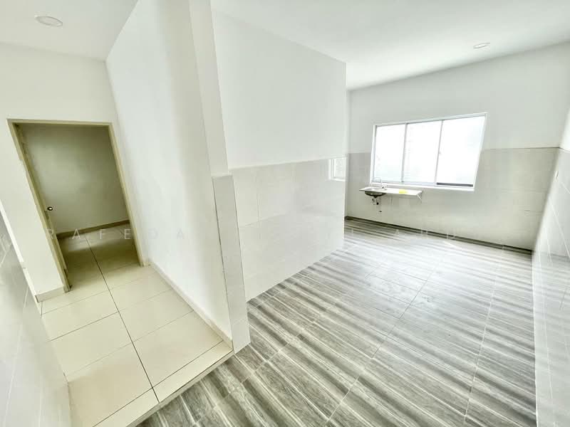 Rumah Teres untuk Dijual di Semenyih (Selangor) - Rafedah Binti Abdul Aziz - Kitchen - PropertyGuru.com.my