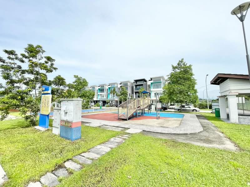 Rumah Teres untuk Dijual di Semenyih (Selangor) - Rafedah Binti Abdul Aziz - Exterior - PropertyGuru.com.my