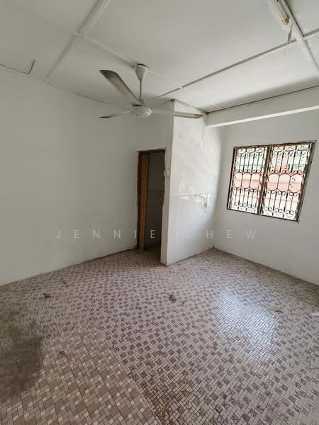 2-storey Terraced House for Sale in Taman Sri Tebrau (Johor Bahru) - Jennie Chew - Interior - PropertyGuru.com.my