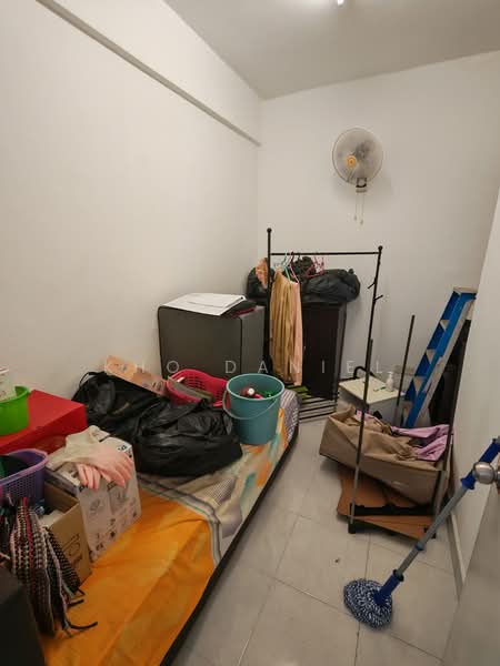 Pangsapuri untuk Dijual di Kemuning Aman - Kho Daniel - Bedroom - PropertyGuru.com.my