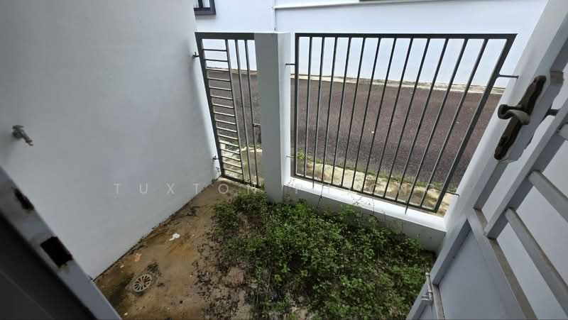 2-storey Terraced House for Sale in Bandar Dato Onn (Tebrau) - Tuxton Phiong - Exterior - PropertyGuru.com.my