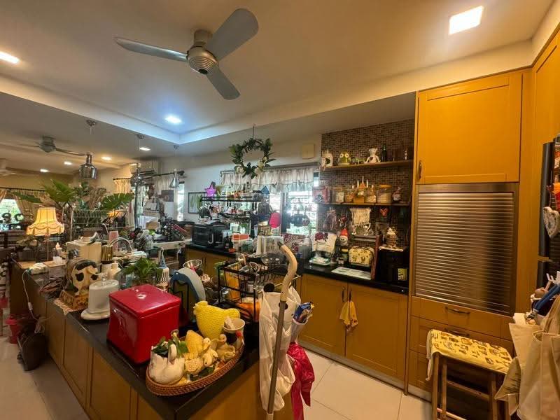 Rumah Teres 2-Tingkat untuk Dijual di Seksyen 4 (Kota Damansara) - JH Tee - Kitchen - PropertyGuru.com.my