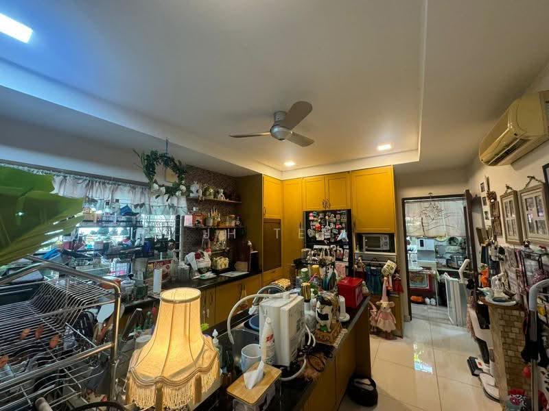 Rumah Teres 2-Tingkat untuk Dijual di Seksyen 4 (Kota Damansara) - JH Tee - Kitchen - PropertyGuru.com.my