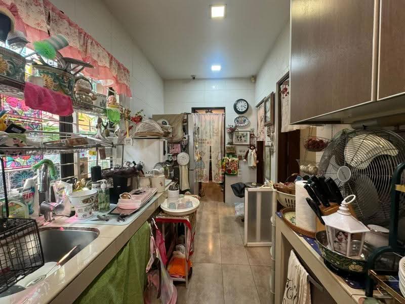 Rumah Teres 2-Tingkat untuk Dijual di Seksyen 4 (Kota Damansara) - JH Tee - Kitchen - PropertyGuru.com.my