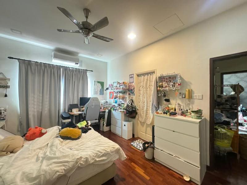 Rumah Teres 2-Tingkat untuk Dijual di Seksyen 4 (Kota Damansara) - JH Tee - Bedroom - PropertyGuru.com.my