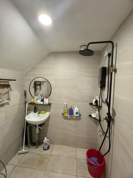 Rumah Teres 2-Tingkat untuk Dijual di Taman Ekoflora (Johor Bahru) - Celine Yong - Bathroom - PropertyGuru.com.my