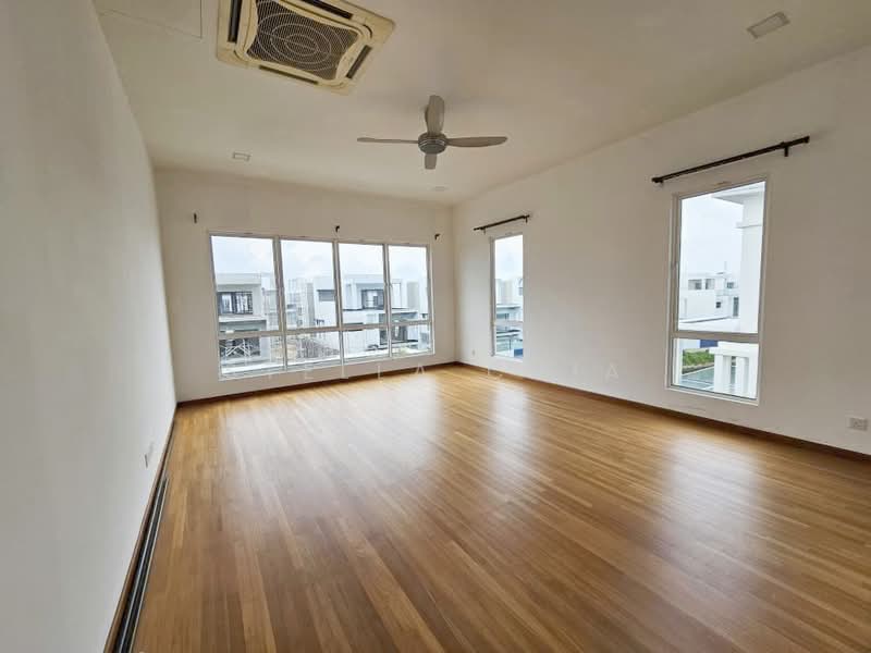Rumah Banglo untuk Dijual di Senibong Cove (Masai) - Stella Chia - Living Room - PropertyGuru.com.my