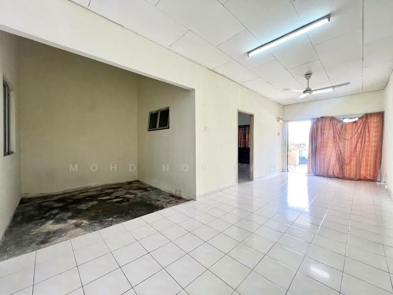 Rumah Teres 1 Tingkat untuk Dijual di Bandar Putra Permai (Seri Kembangan) - Mohd Nor Fahmi - PropertyGuru.com.my