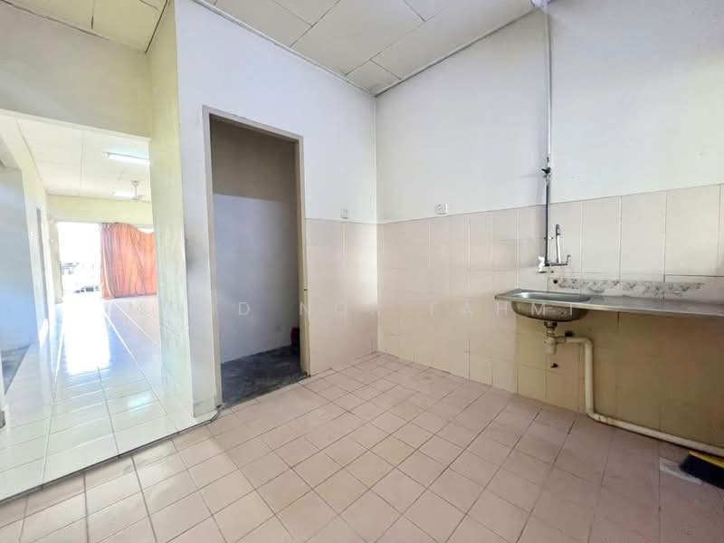 Rumah Teres 1 Tingkat untuk Dijual di Bandar Putra Permai (Seri Kembangan) - Mohd Nor Fahmi - PropertyGuru.com.my