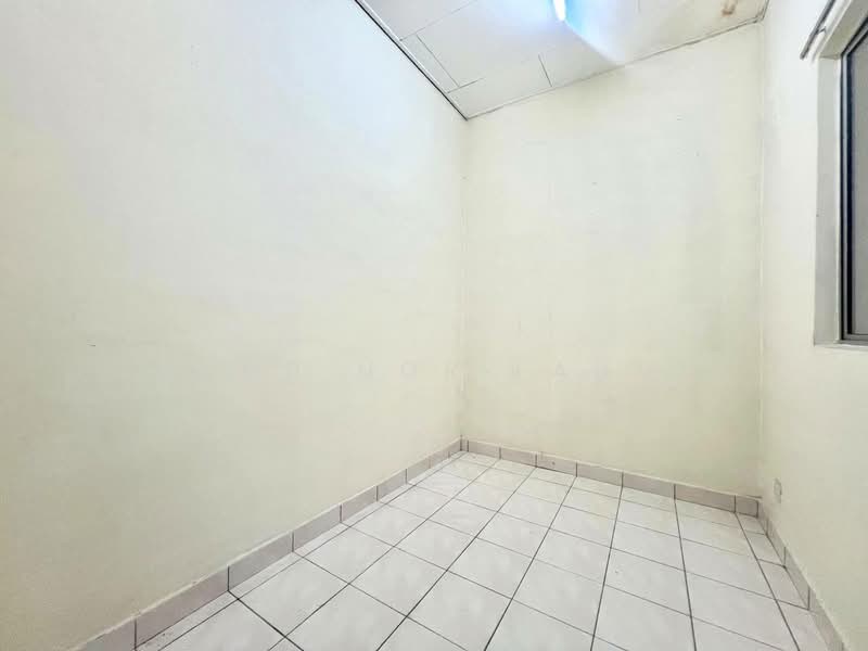 Rumah Teres 1 Tingkat untuk Dijual di Bandar Putra Permai (Seri Kembangan) - Mohd Nor Fahmi - PropertyGuru.com.my