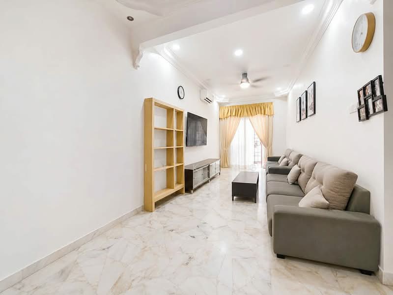 1-storey Terraced House for Sale in Johor Bahru (Johor) - Min Kong - Living Room - PropertyGuru.com.my