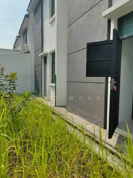 2-storey Terraced House for Rent in Sungai Buloh (Selangor) - Mico Wong - Exterior - PropertyGuru.com.my