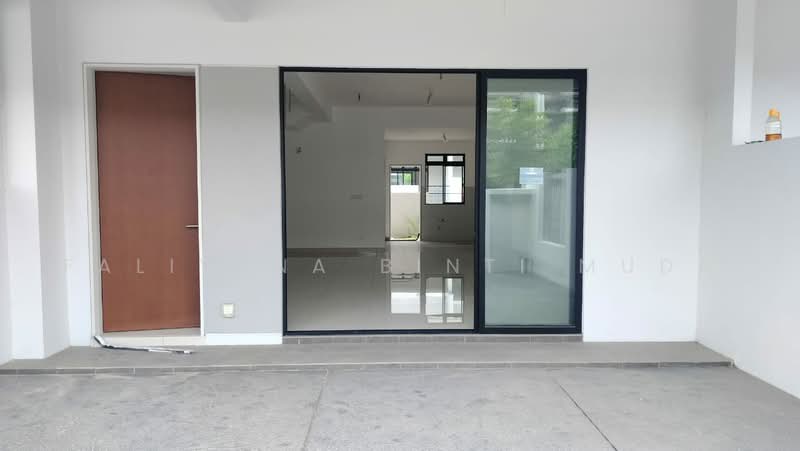 2-storey Terraced House for Sale in Kuala Selangor (Selangor) - Faliyana binti Muda - PropertyGuru.com.my
