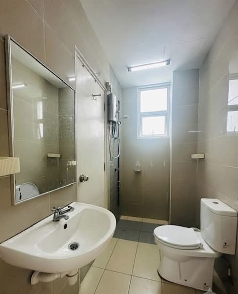 Kondominium untuk Disewa di Opal Residensi - Aida Ali - Bathroom - PropertyGuru.com.my