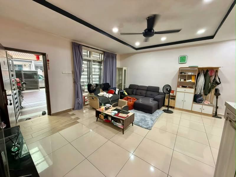 2-storey Terraced House for Sale in Austin Crest (Johor Bahru) - Reny Hee - Living Room - PropertyGuru.com.my
